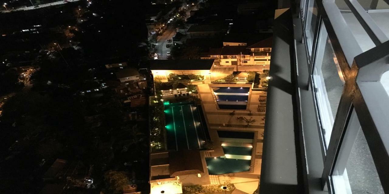 Viera Residence Manila Exterior foto