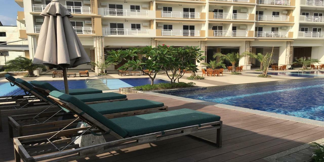 Viera Residence Manila Exterior foto